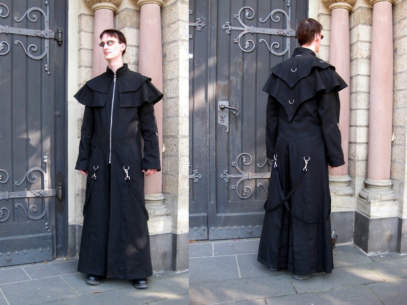 Bild: Sommerlicher Mantel im Gothic-Stil.